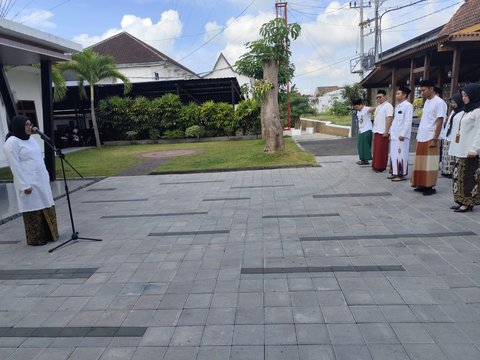 Peringati Hari Santri, ASN Banyuwangi Wajib Pakai Sarung dan Peci Selama Tiga Hari
