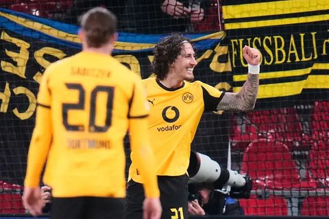 Selebrasi Desire Doue setelah mencetak gol kedua timnya dalam laga Liga Champions antara Bayer Leverkusen dan PSG di Leverkusen, Jerman, 21 Oktober 2025. (AP Photo/Martin Meissner)