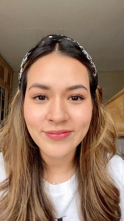 Potret Raisa Tanpa Makeup, Tetap Anggun dan Natural di Setiap Momen (sumber: Instagram/raisa6690)