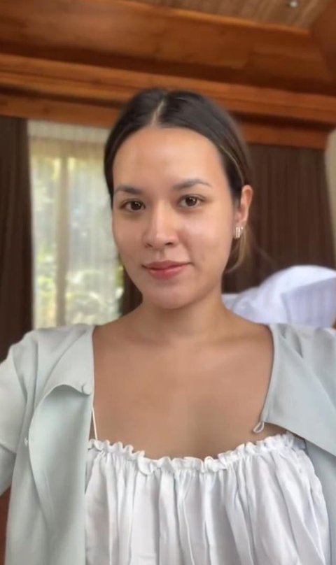 Potret Raisa Tanpa Makeup, Tetap Anggun dan Natural di Setiap Momen (sumber: Instagram/raisa6690)