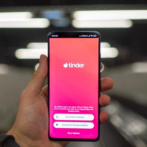 Tinder merilis fitur premium yang harga berlangganannya lebih mahal bagi pengguna di atas usia 30 tahun.