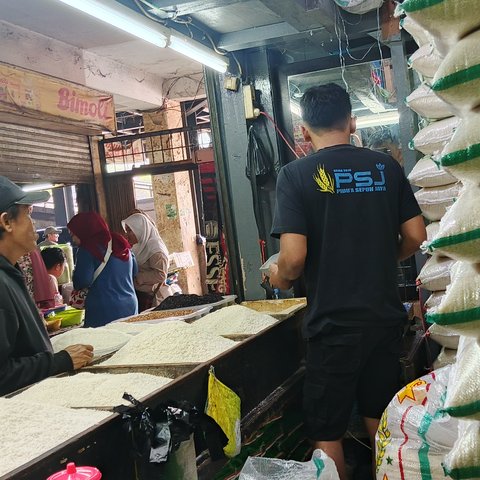 Harga Beras di Pasar Bandung Masih di atas HET, Satgas Polda Jabar Lakukan Pengecekan