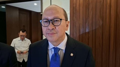 Tumpukan uang di ruang penyimpanan uang BNI, Jakarta, Senin (2/11/2015). Lembaga Penjamin Simpanan (LPS) mencatat jumlah rekening simpanan dengan nilai di atas Rp2 M pada bulan September meng