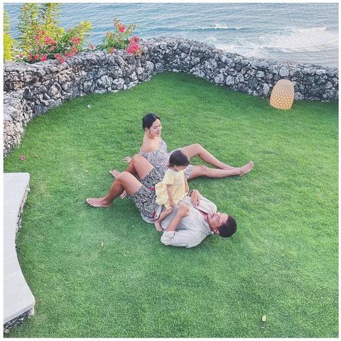 Momen hangat kedekatan Hamish Daud dan putrinya. [IG: @hamishdw]