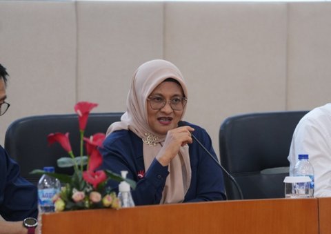 Direktur Utama Telkom Dian Siswarini saat Seminar Telkom AI Connect dengan tema 'Building Next- Generation AI Talents for Indonesia&rsquo;s Future' di UNP.