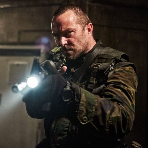 Sullivan Stapleton
