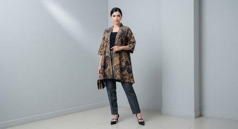 Contoh Model Atasan Batik Kimono Anti Kaku 2025
