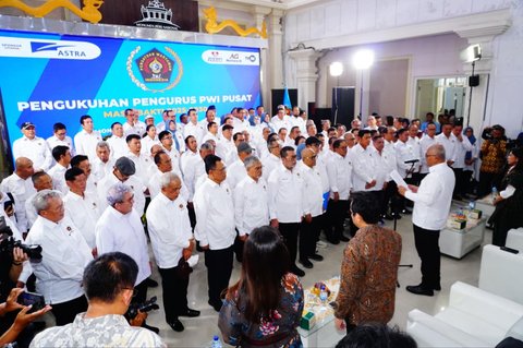 Pengurus PWI Periode 2025-2030 Dikukuhkan di Monumen Pers Solo