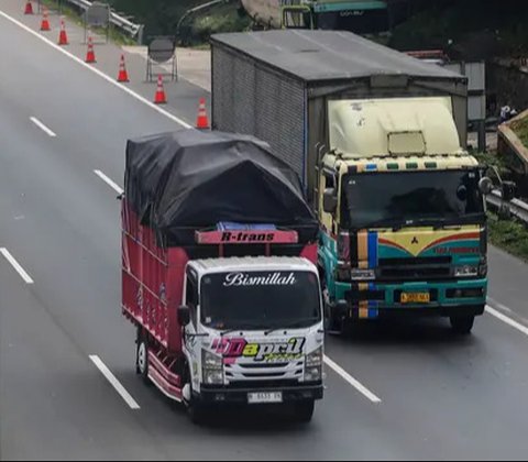 Menurut AHY keberadaan truk ODOL sudah sangat meresahkan. (Liputan6.com/Angga Yuniar)