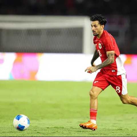 Beckham Putra Nugraha ketika menjalani debut bersama Timnas Indonesia dalam laga kontra China di Kualifikasi Piala Dunia 2026 zona Asia, Kamis (5/6/2025). (Bola.com/Bagaskara Lazuardi)