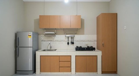 Desain Dapur Kecil 2x2 Meter Muat Kulkas dan Kitchen Set