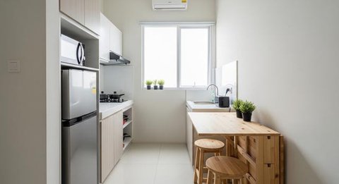 Desain Dapur Kecil 2x2 Meter Muat Kulkas dan Kitchen Set