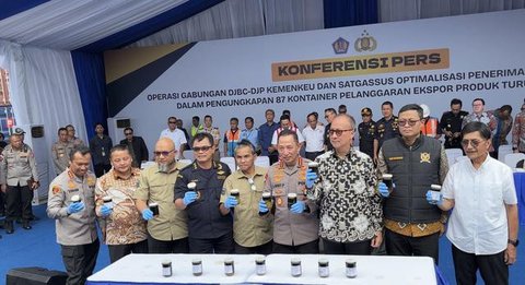 Dirjen Bea Cukai, Djaka Budi Utama.