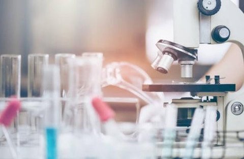 Foto bersama para pejabat KKP seusai konferensi pers mengenai Update Penanganan Isu Cesium-137 pada Produk Udang".