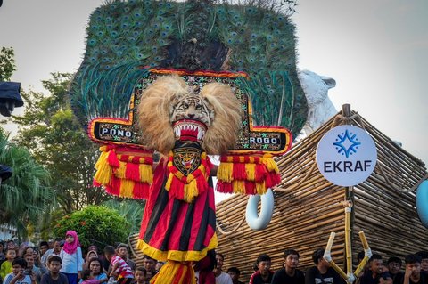 Menteri Ekonomi Kreatif (Menteri Ekraf) Teuku Riefky saat mengunjungi Kota Malang dan Ponorogo