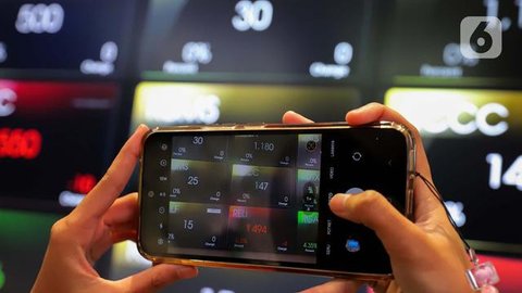 Sebelumnya, pada pembukaan perdagangan Rabu 10 September 2025, IHSG dibuka menguat di 7.682,422. (BAY ISMOYO/AFP)