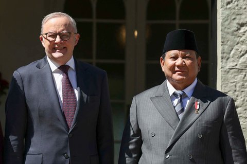 Presiden Prabowo Subianto saat bertemu Perdana Menteri Australia Anthony Albanese didampingi  Menteri Luar Negeri Penny Wong dan Menteri Luar Negeri Sugiono  di Kirribilli House, Sydney, Australia, Rabu (12/11/2025).