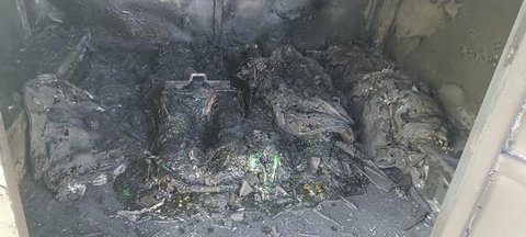 mobil pembawa uang isi ulang mesin atm terbakar (Liputan6.com/istimewa)