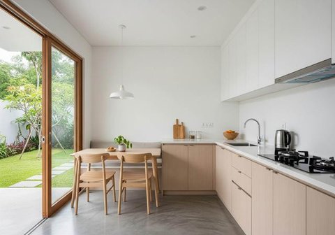 Model Rumah Mungil Tapi Punya Dapur dan Ruang Makan Lega. Foto: Gemini