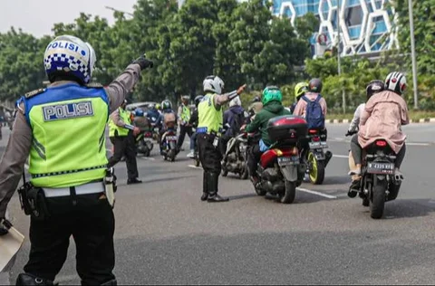 Polda Metro Jaya kembali menggelar Operasi Zebra Jaya 2025 selama dua pekan, mulai 17 hingga 30 November 2025. (Liputan6.com/Ady Anugrahadi)