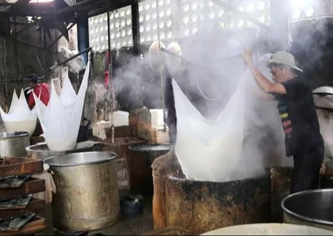 Airlangga Hartarto menekankan pentingnya KUR untuk mendukung ketahanan pangan dan sektor perumahan. (Liputan6.com/Angga Yuniar)