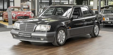 Mercedes-Benz C-Class W203 (source: wikimedia.org)