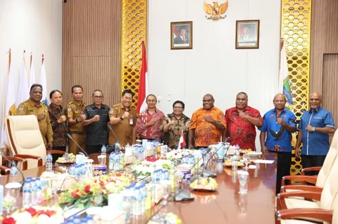 Wamendagri Ribka Haluk saat kunker ke Kabupaten Nabire, Papua Tengah