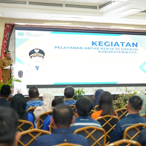 Wakil Wali Kota Bontang, Agus Haris saat Sosialisasi Pelayanan Antar Kerja