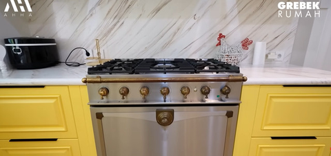 Desain Rumah Mewah Sarwendah, Rumah Megah dengan Detail Elegan dan Ruang Fungsional (Sumber: YouTube AHHA)