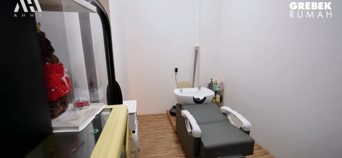 Desain Rumah Mewah Sarwendah, Rumah Megah dengan Detail Elegan dan Ruang Fungsional (Sumber: YouTube AHHA)