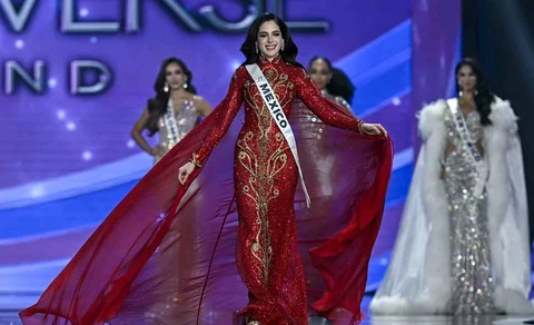 Miss Meksiko Fatima Bosch sebelum  penobatan Miss Universe 2025 di Nonthaburi, utara Bangkok, Jumat (21/11/2025).