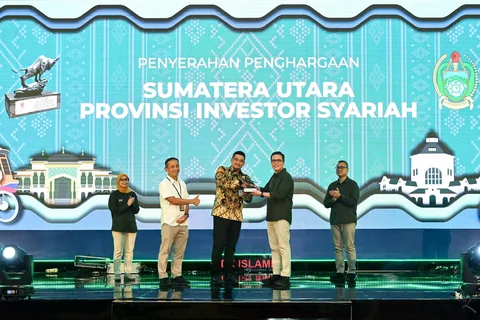 Gubernur Sumut, Bobby Nasution menghadiri Medan Sharia Investor City yang diselenggarakan oleh IDX Bursa Efek Indonesia di Grand Ballroom Hotel JW Marriot, Medan