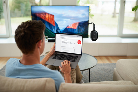 Cara Menyambungkan Laptop ke TV (Foto: Reve Art AI)