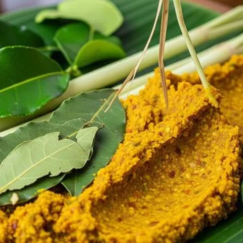 Rahasia Bumbu Kuning Ikan yang Meresap Sempurna hingga ke Dalam Daging, Anti Amis dan Gurih Maksimal (Foto: Gemini AI)
