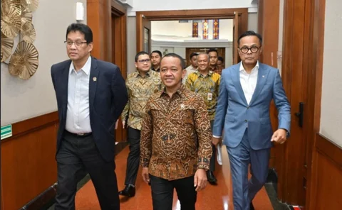 Menkeu Purbaya Temui Bahlil