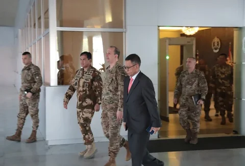 Kasal Laksamana TNI Muhammad Alisaat  usai melaksanakan bilateral meeting dengan Lebanon Armed Force (LAF) Commander Brigadier General Rodolphe Haykal di LAF Headquarter LAF Navy Headquarter, Beirut, Lebanon, Selasa (25/11/2025).