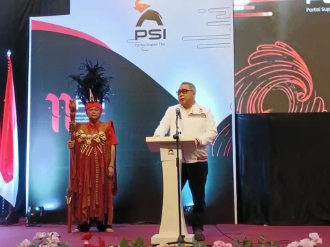 Ketua Harian PSI Ahmad Ali saat membuka Rakorwil PSI Sulut