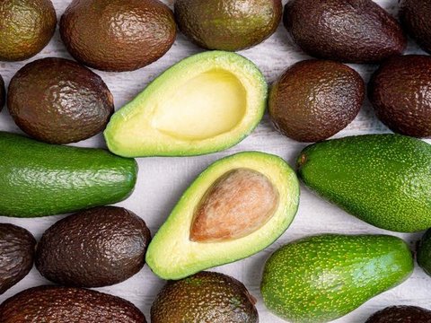 Alpukat adalah buah dengan lemak sehat yang mengenyangkan/copyright pexels/Foodie Factor