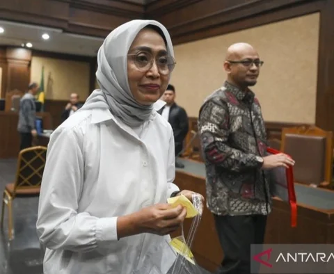 Komisi Pemberantasan Korupsi (KPK) membeberkan alur pembebasan Ira Puspadewi dan dua terdakwa lainnya setelah menerima SK rehabilitasi dari Presiden Prabowo Subianto. Simak detail prosesnya.