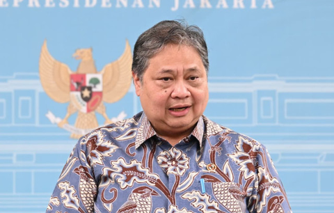 Menteri Koordinator Bidang Perekonomian Airlangga Hartarto usai mengikuti rapat terbatas di Istana Merdeka Jakarta, Kamis, 27 November 2025.(Foto: laman ekon.go.id)