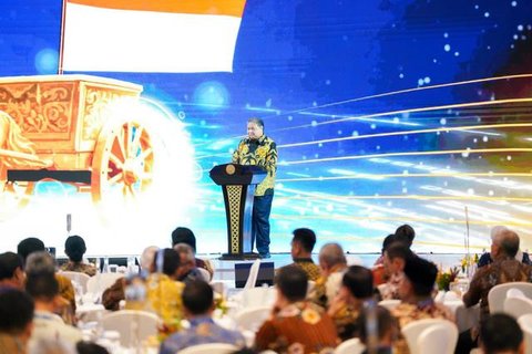 Menkeu Purbaya Yudhi Sadewa melaporkan Anggaran Pendapatan dan Belanja Negara (APBN) 2025 mengalami defisit sebesar Rp371,5 triliun atau 1,56 persen terhadap produk domestik bruto (PDB) per 3