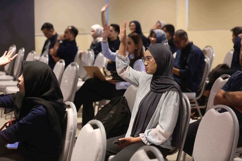 Antusiasme peserta seminar Upstream Force We Are The Energy di Auditorium Lantai 2 Gedung Interdisciplinary Engineering Fakultas Teknik Universitas Indonesia (IDE FTUI), Depok, Jawa Barat, Selasa (4/11/2025).