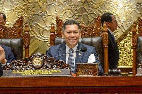 Wakil Ketua DPR RI Adies Kadir optimis dengan fundamental ekonomi Indonesia saat ini.