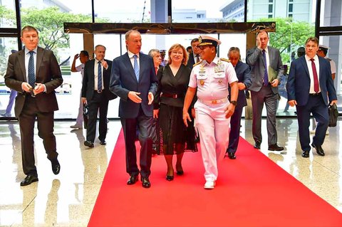 Kasal Laksamana TNI Muhammad Ali saat menerima kunjungan Adviser To The President of Russian Federation Patrushev Nikolai di Markas Besar TNI Angkatan Laut, Cilangkap, Jakarta Timur, Jumat (7/11/2025).