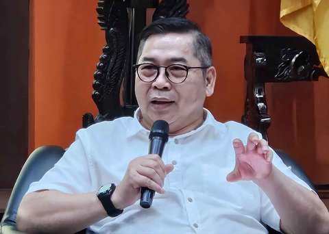 Sekjen Asosiasi Televisi Swasta Indonesia (ATVSI) Gilang Iskandar saat Diskusi Publik Komisi Penyiaran Indonesia (KPI) di Auditorium Juwono Sudarsono, FISIP Universitas Indonesia, Depok, Jumat (7/11/2025).