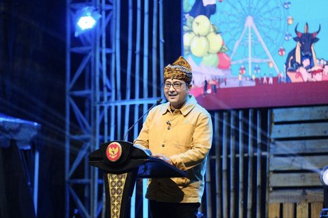 Menteri Ekonomi Kreatif/Kepala Badan Ekonomi Kreatif (Ekraf), Teuku Riefky Harsya hadiri Indonesia Creative Cities Festival (ICCF) 2025 di Kota Batu