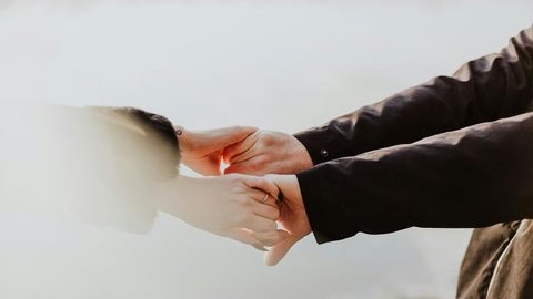 ilustrasi pasangan cinta/Photo by H Thnh