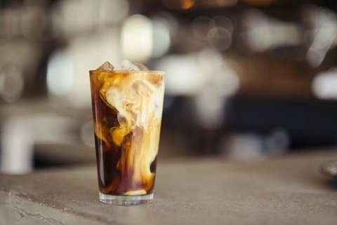 Ide Jualan Es Kopi Susu Rumahan Sistem Delivery/ Ilustrasi AI