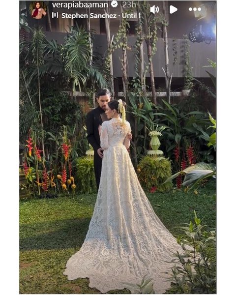 Penampilan Amanda Zahra di resepsi pernikahan. [IG: @verapiabaaman]