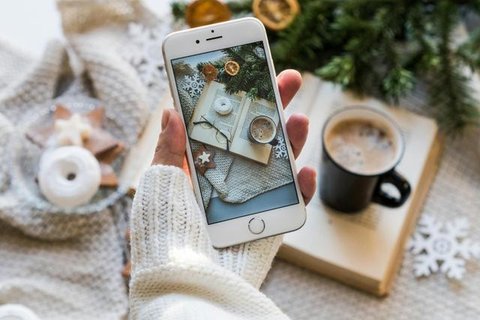 Ilustrasi ponsel/Credit: pexels.com/Rann